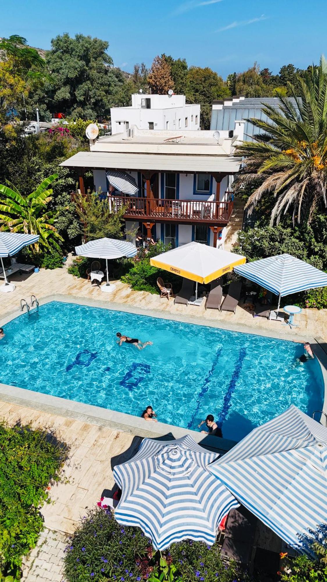 Paradise Guemuesluek Екстериор снимка